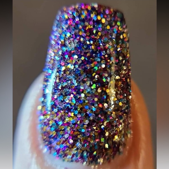 Sparkle & Co New Years Collection Cue The Confetti - Picture 3 of 5